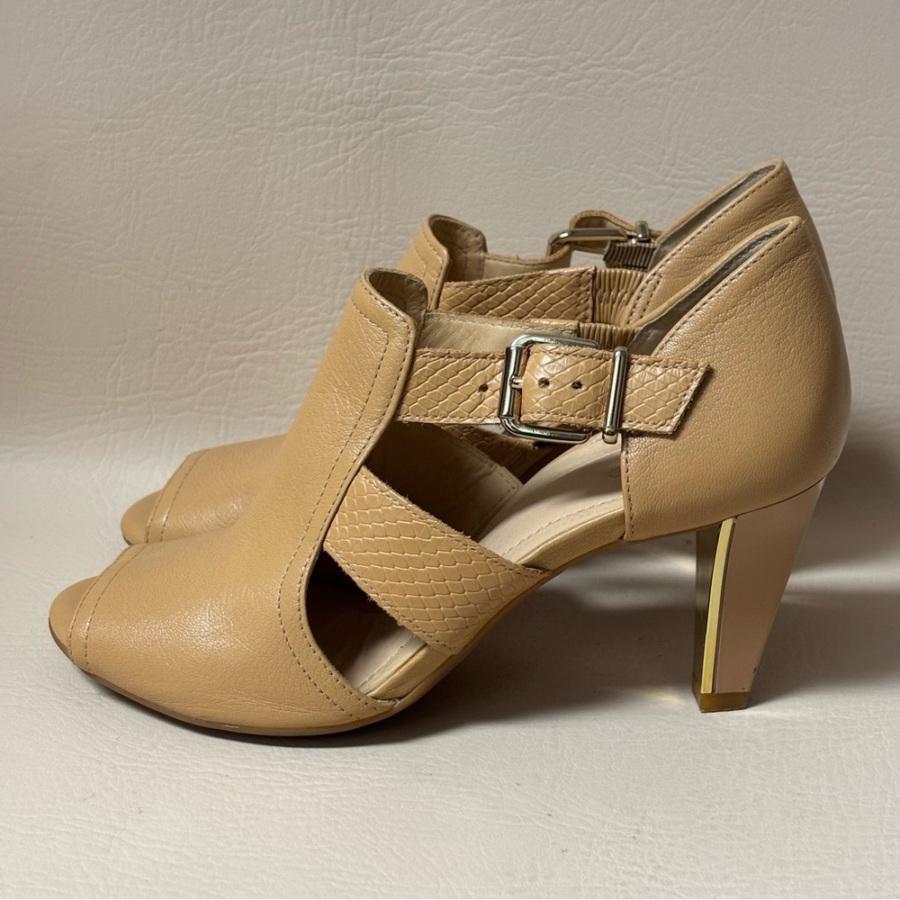 Nurture Ladies Tan Pamina
Heeled Sandals Size 7M